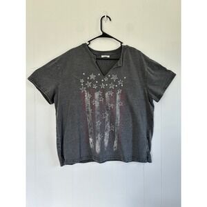 Maurices Women 0X Gray Stars Stripes Rhinestone Notched V-Neck Graphic Tee Shirt